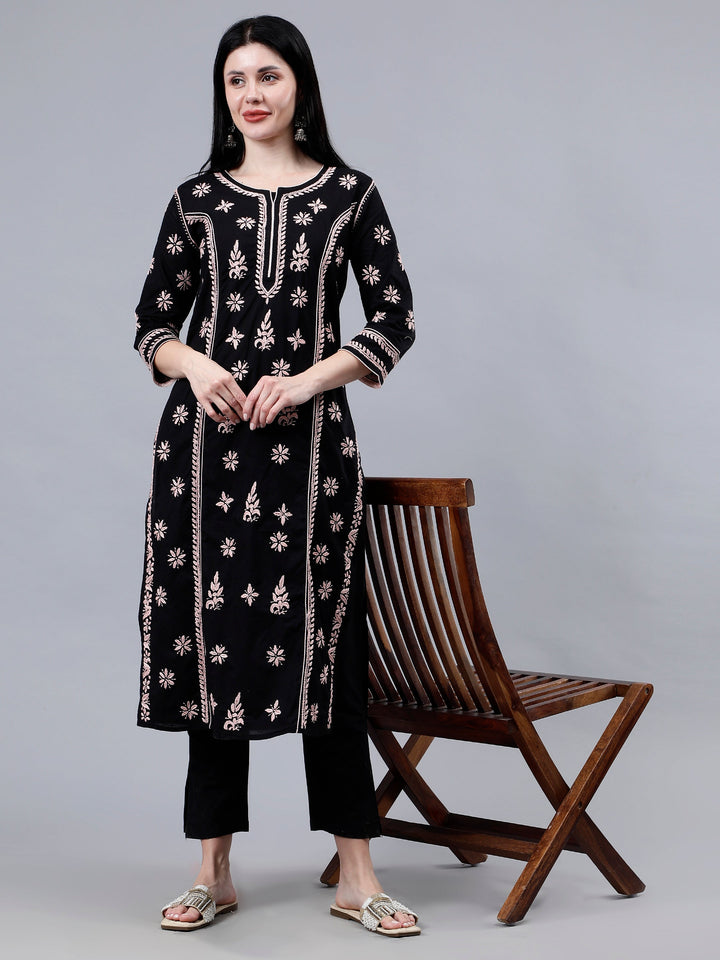 Black-Cotton-Embroidered-Lucknowi-Chikankari-Kurta