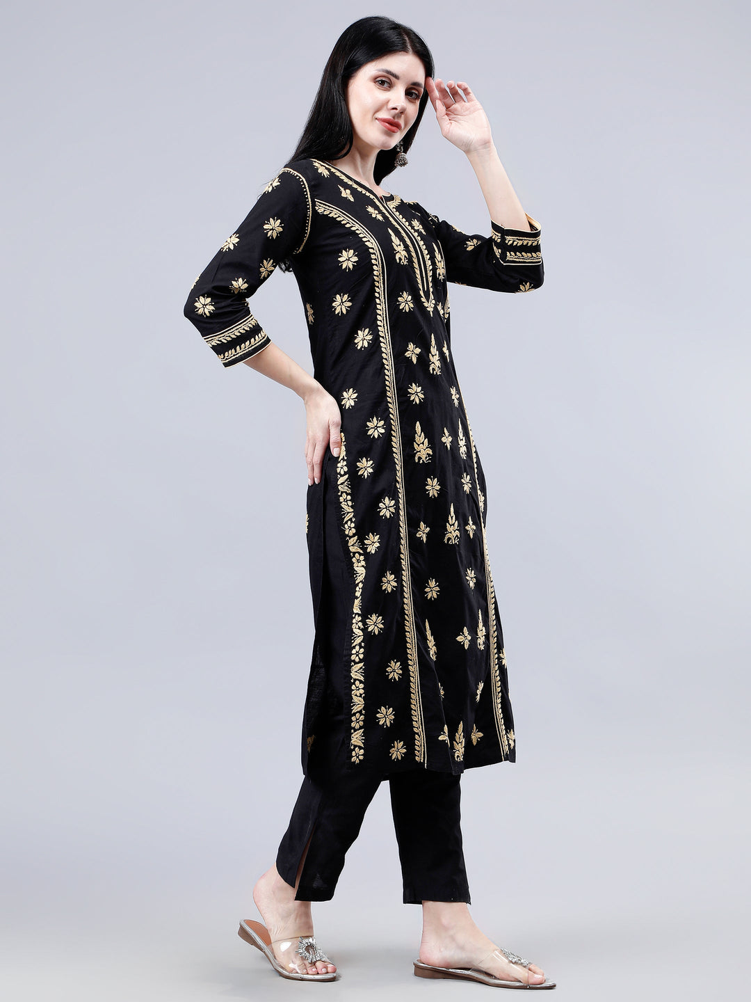 Black-Cotton-Embroidery-Chikankari-Kurta