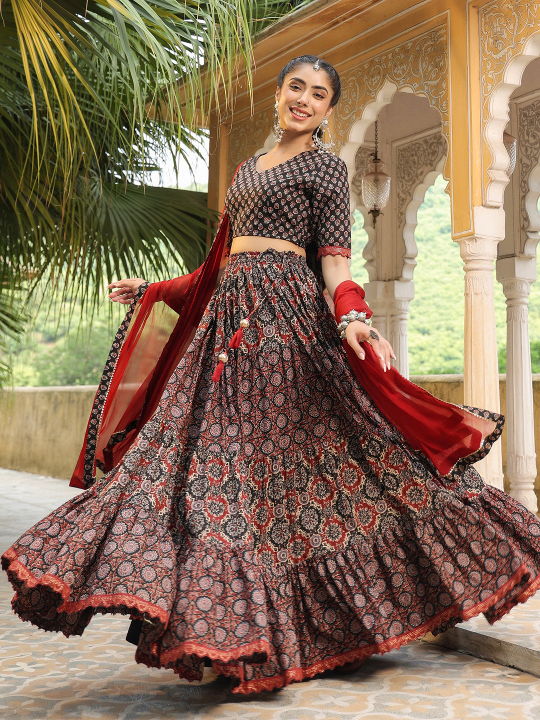 ZERESOUQ-Black-Cotton-Ethnic-Motifs-Lehenga-Set