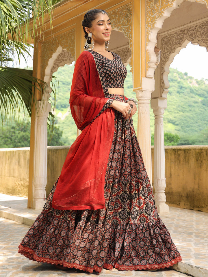 Black-Cotton-Ethnic-Motifs-Lehenga-Set