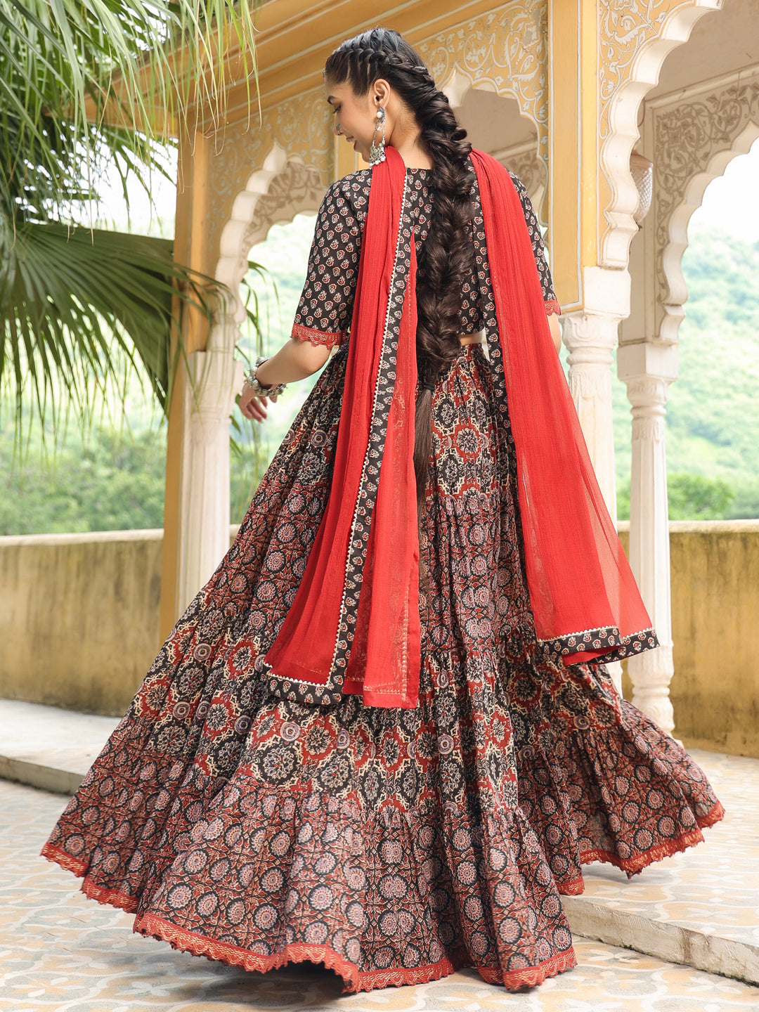 ZERESOUQ-Black-Cotton-Ethnic-Motifs-Lehenga-Set