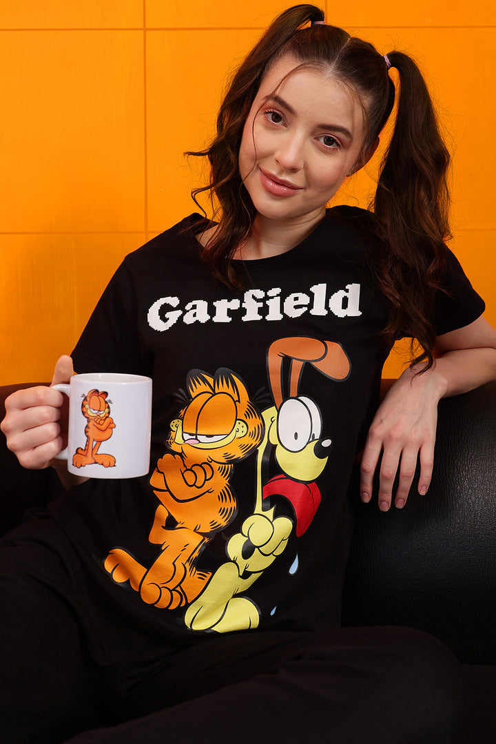 Black-Cotton-Garfield-Print-T-Shirt-&-Pyjama-Set