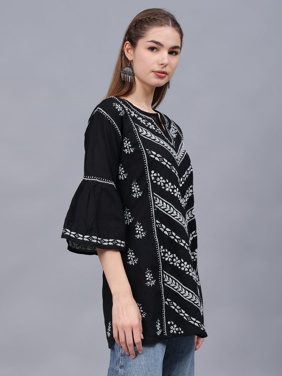 Black-Cotton-Hand-Embroidered-Chikankari-Straight-Tunic