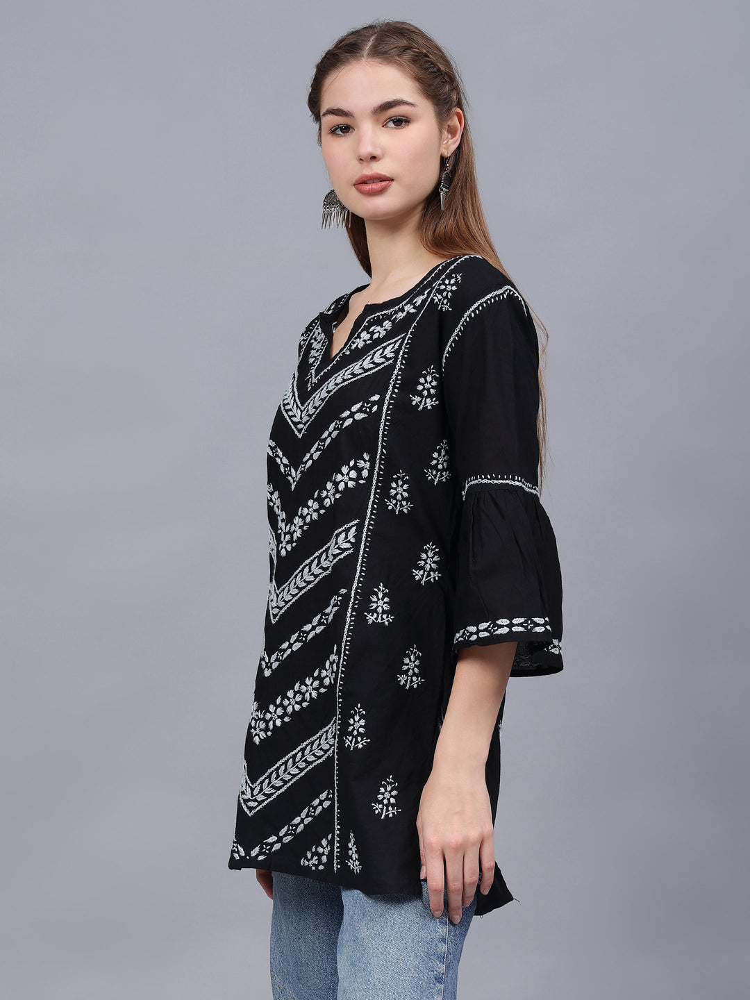 Black-Cotton-Hand-Embroidered-Chikankari-Straight-Tunic