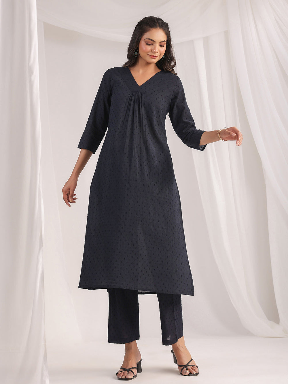 ZERESOUQ-Black-Dobby-Cotton-A-Line-2-Piece-Kurta-Set