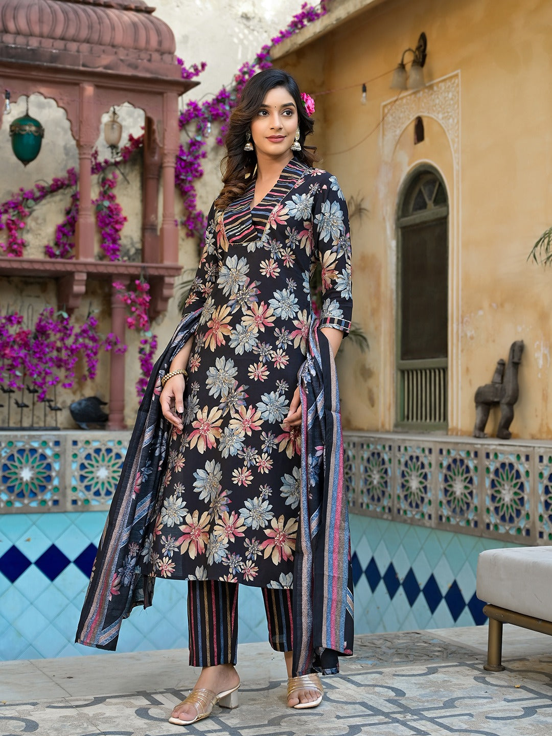 Black-Chanderi-Silk-Floral-Print-3-Piece-Kurta-Set