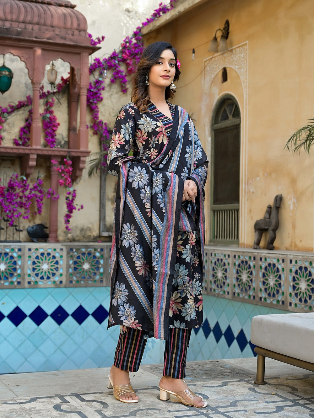 Black-Chanderi-Silk-Floral-Print-3-Piece-Kurta-Set