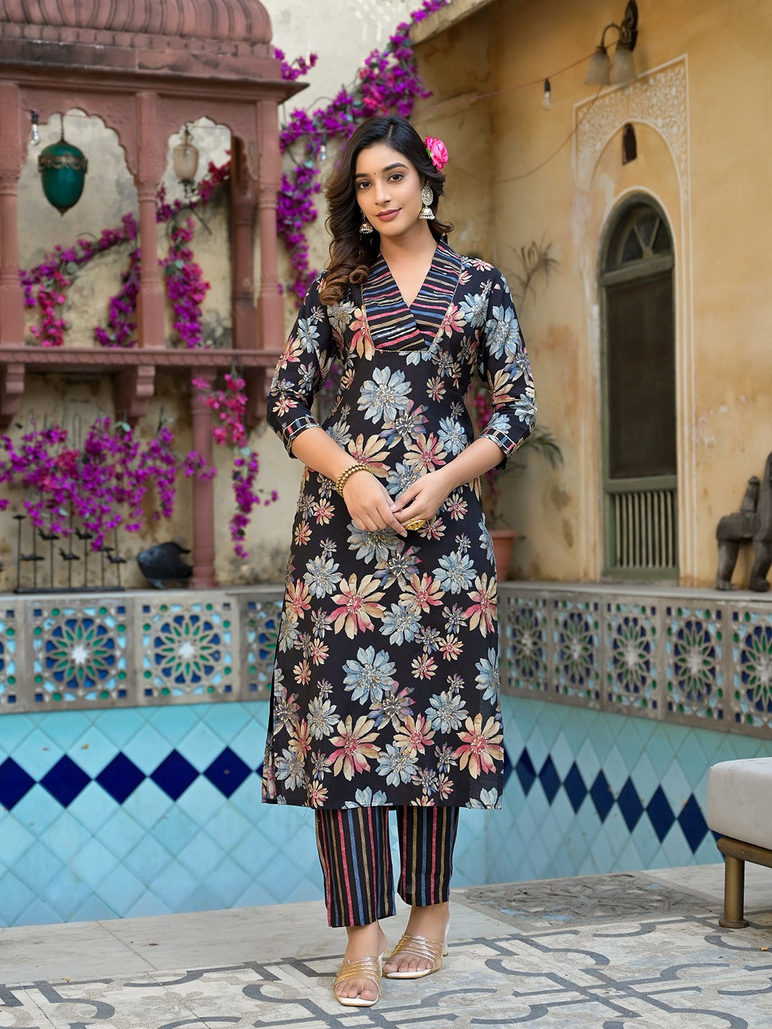 Black-Chanderi-Silk-Floral-Print-3-Piece-Kurta-Set