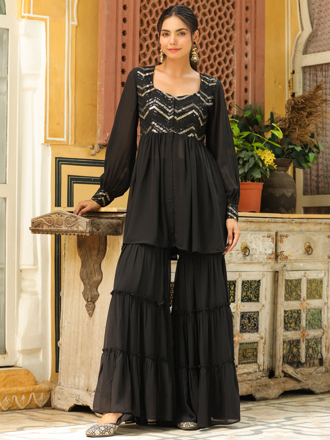 ZERESOUQ-Black-Georgette-Sequined-Sweetheart-Neck-Sharara-Set