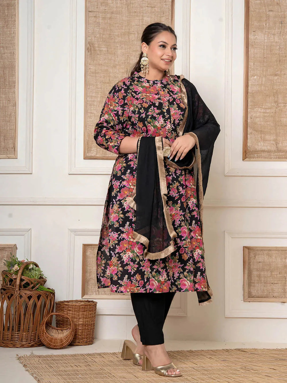 Black-Cotton-Plus-Size-Kantha-Work-3-Piece-Kurta-Set