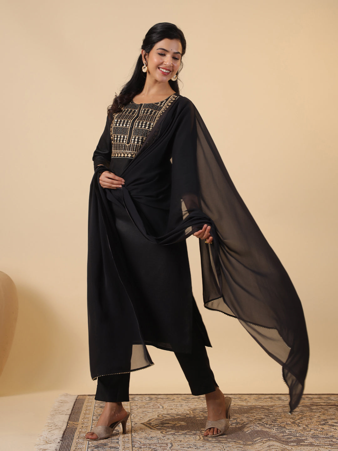 Black-Magics-Slub-Straight-3-Piece-Kurta-Set