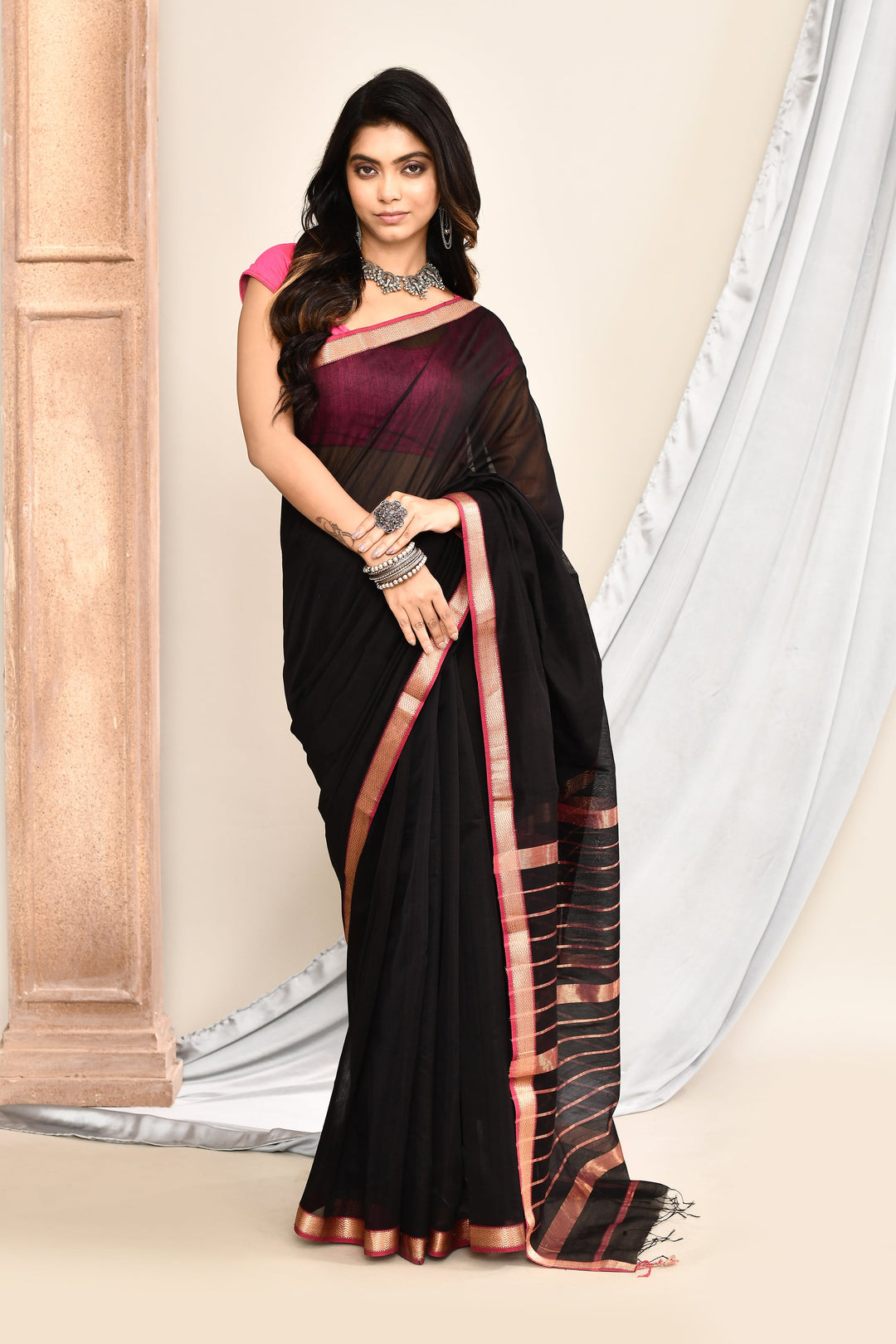 Black-Maheshwari-Golden-Border-Saree