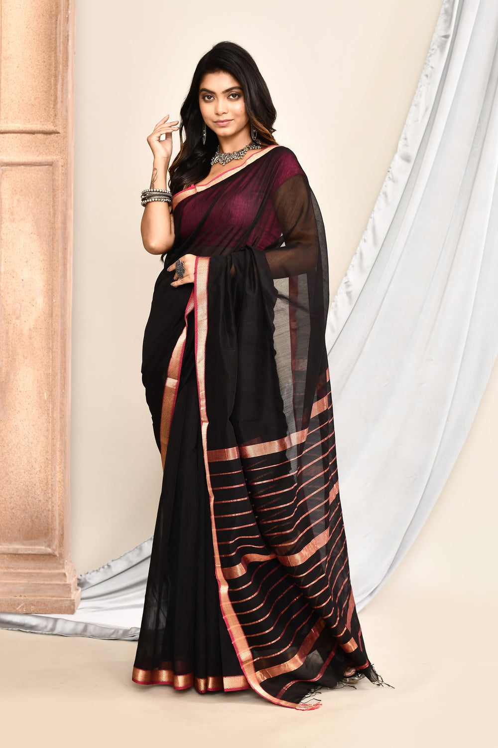 Black-Maheshwari-Golden-Border-Saree