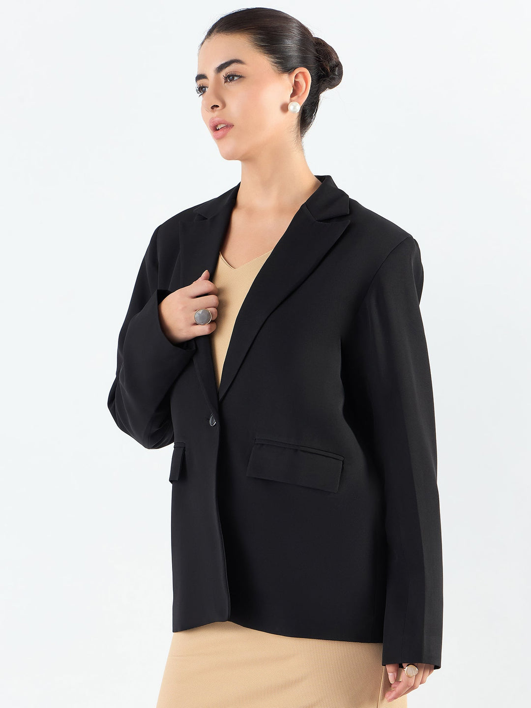 Black-Poly-Viscose-Notched-Lapel-Oversized-Fit-Blazer