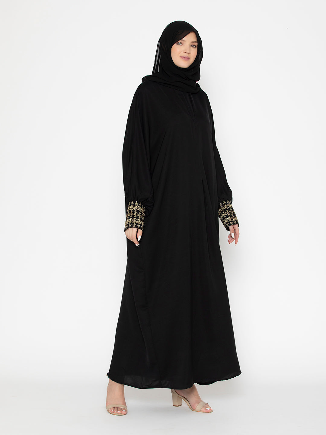 Black-Polyester-Embroidered-Cuff-Abaya