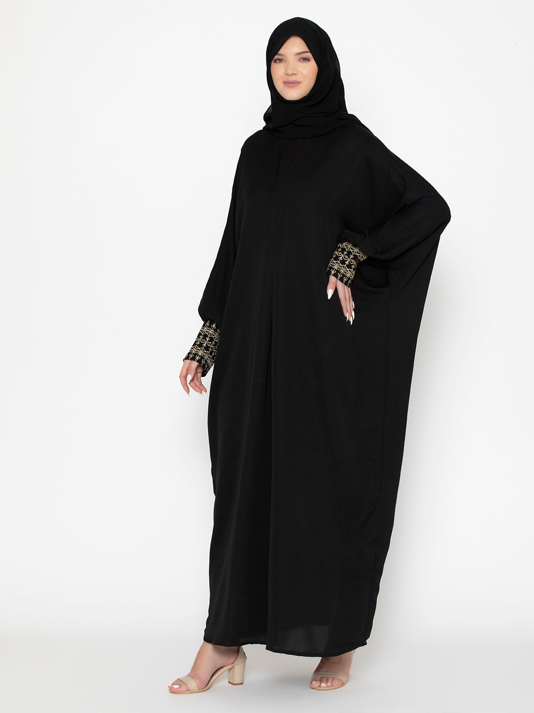 Black-Polyester-Embroidered-Cuff-Abaya