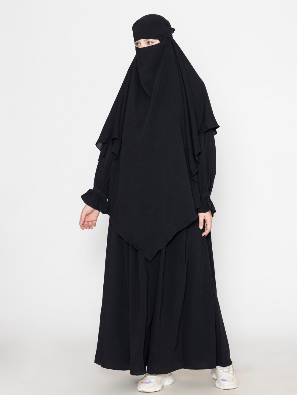Black-Polyester-Front-Pleated-Crickeled-Abaya