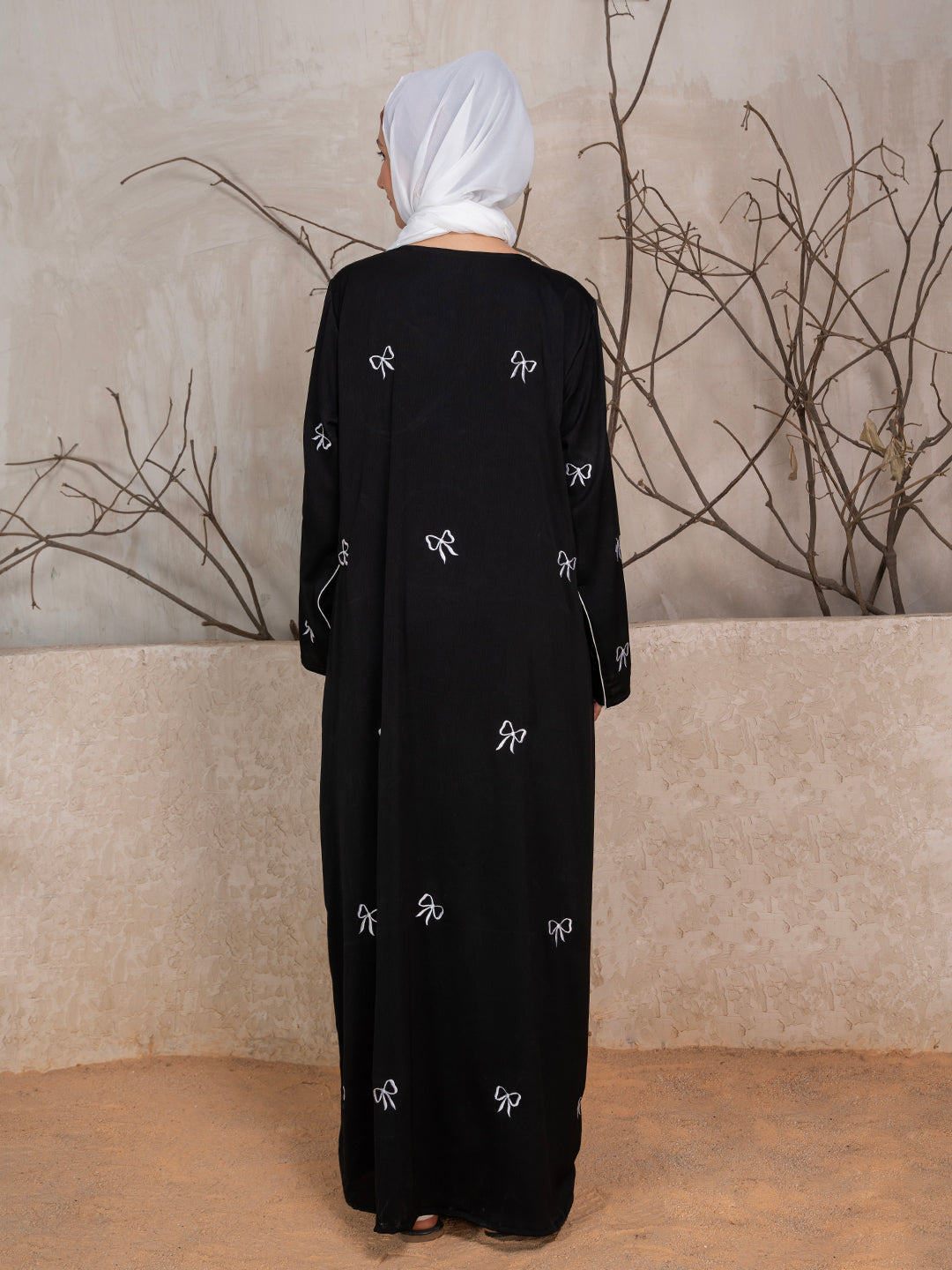 Black Polyester Tik Tok Fabric Bow Embroidered Abaya With Scarf