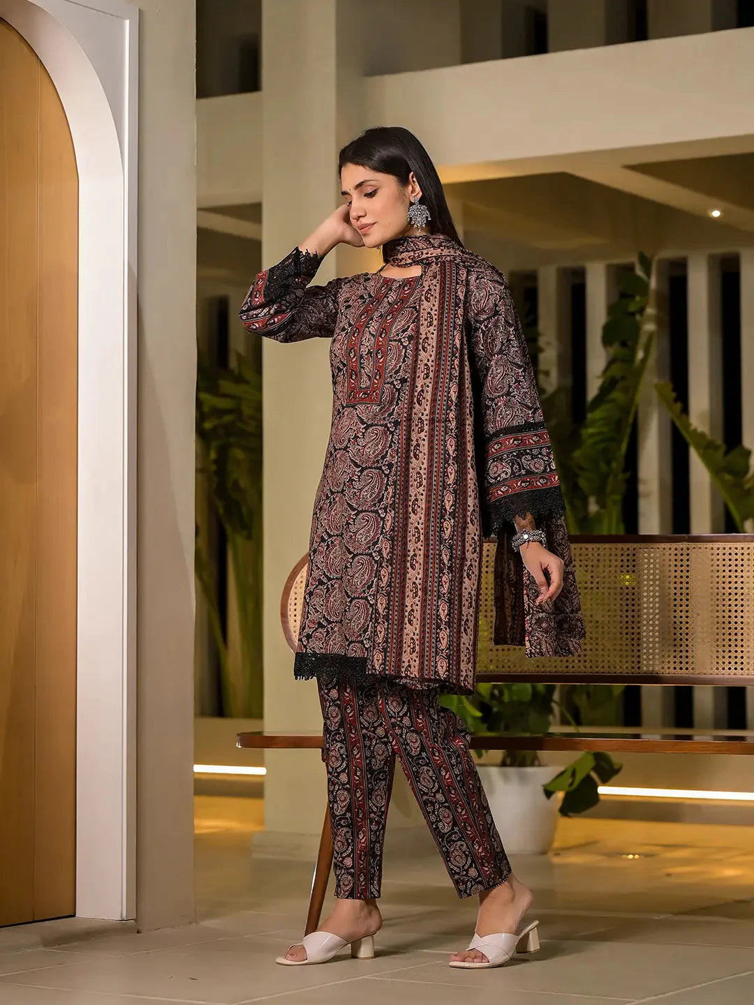 Black-Pure-Cotton-Paisley-Print-3-Piece-Kurta-Set