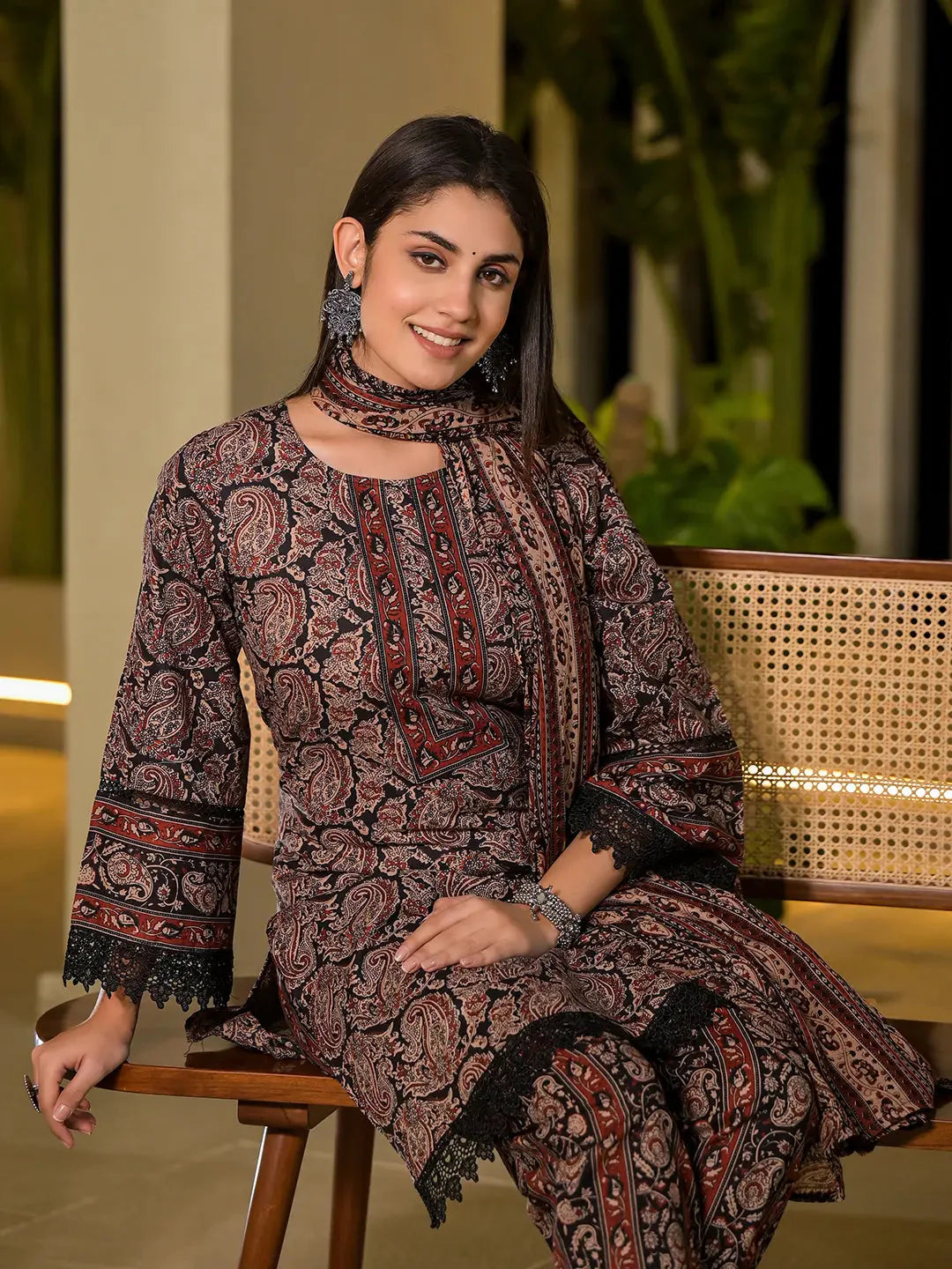 Black-Pure-Cotton-Paisley-Print-3-Piece-Kurta-Set