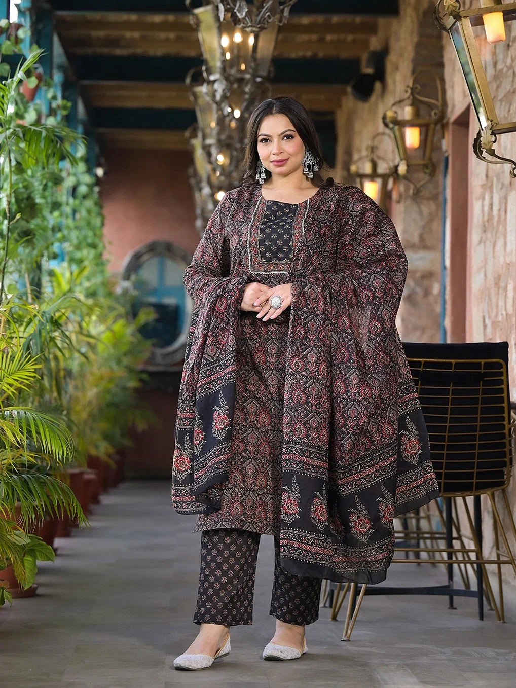 Black-&-Red-Cotton-Print-Straight-Plus-Size-3-Piece-Kurta-Set