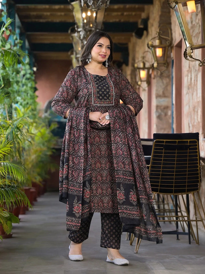 Black-&-Red-Cotton-Print-Straight-Plus-Size-3-Piece-Kurta-Set