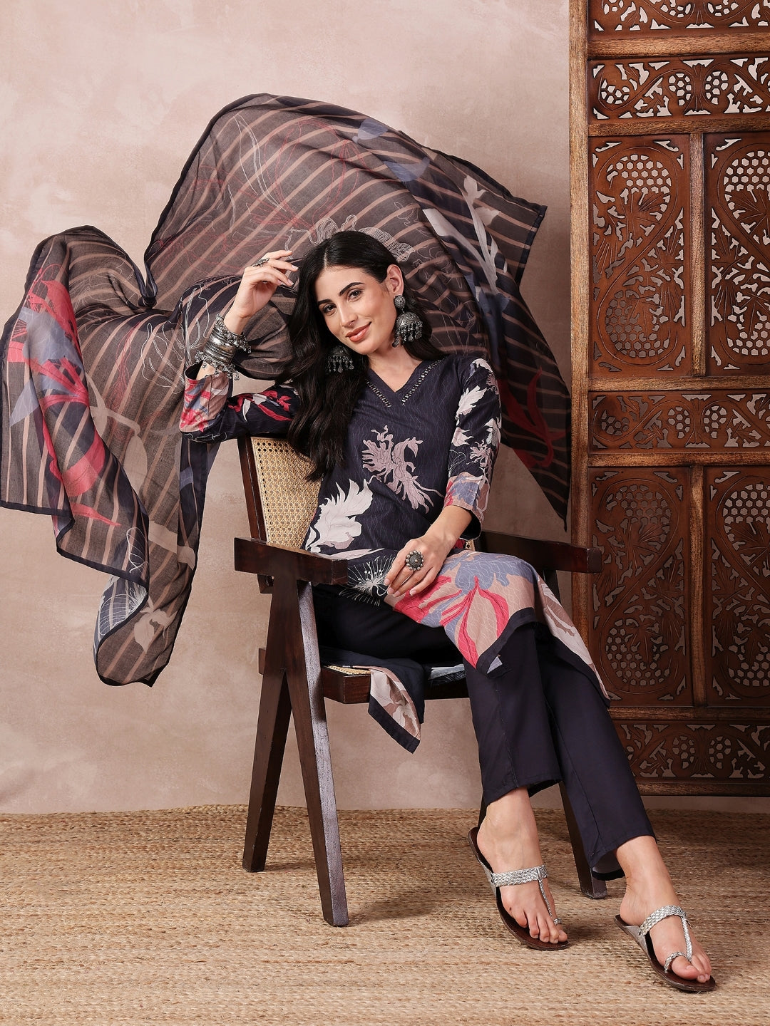 ZERESOUQ-Black-Silk-Blend-Floral-Print-3-Piece-Kurta-Set