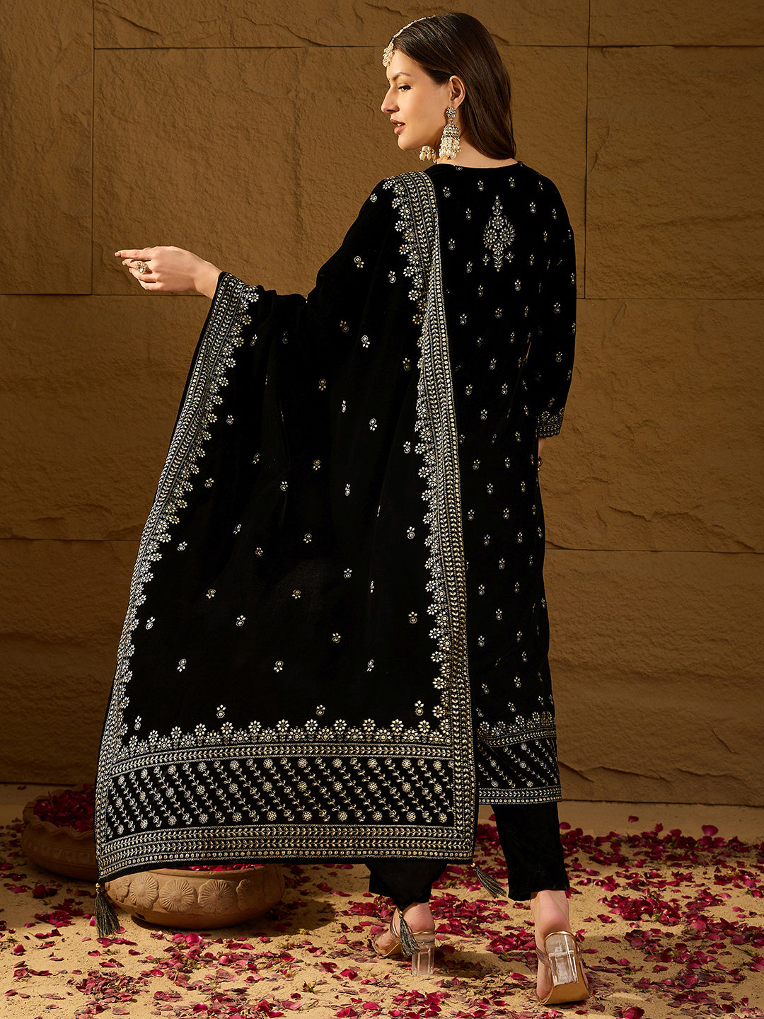 ZERESOUQ-Black-Velvet-Ethnic-Motifs-Printed-Straight-3-Piece-Suit-Set