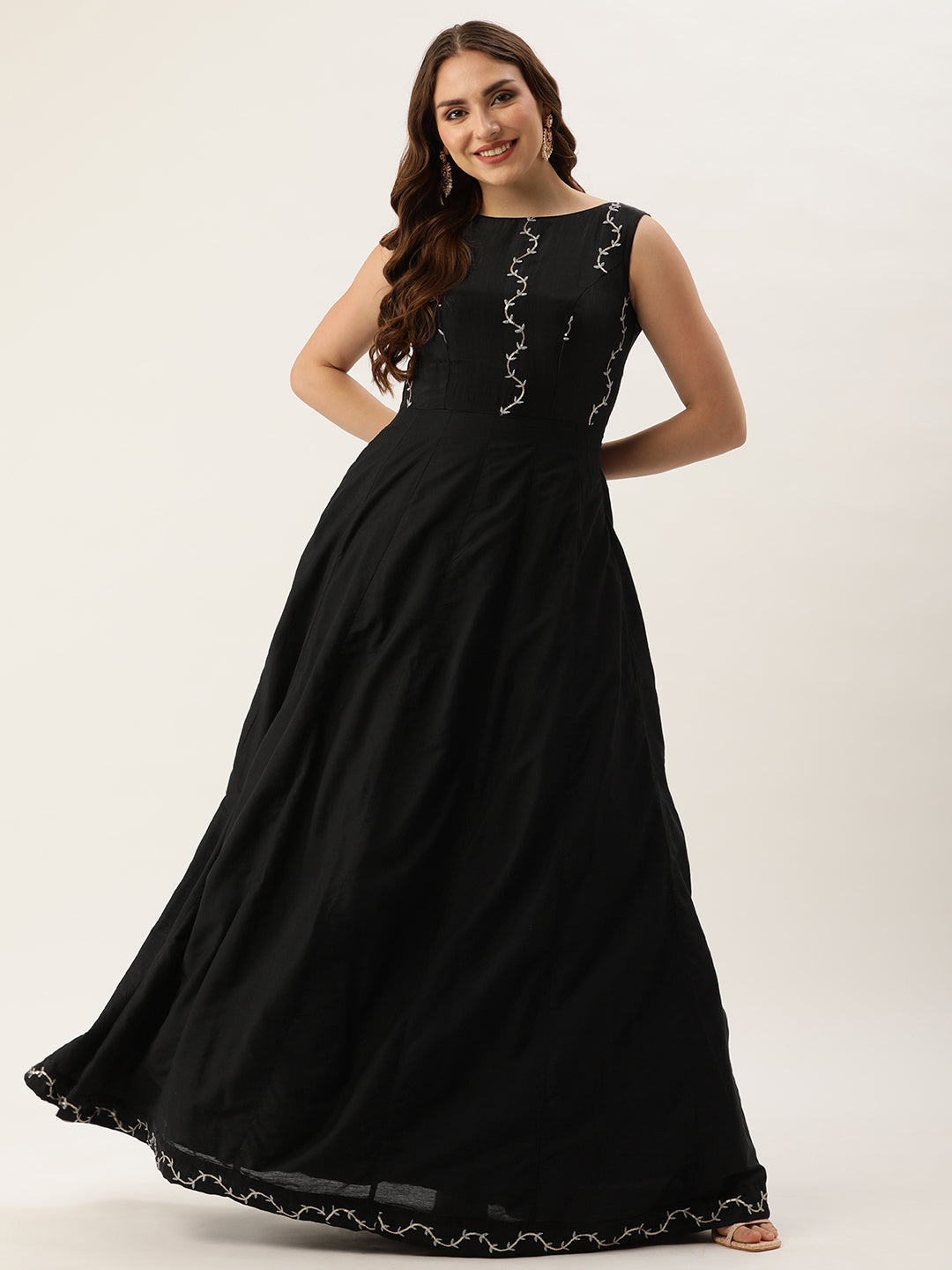 Black-Viscose-&-Art-Silk-Embroidered-Sequins-Gown