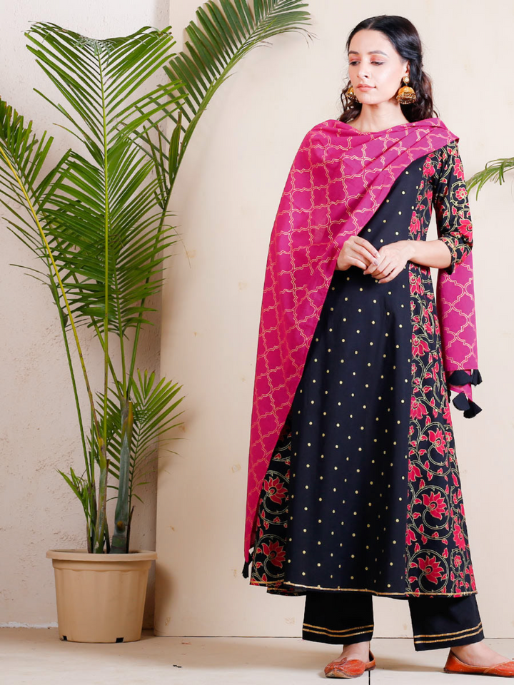 Black & Pink Printed Kurta Set With Dupatta