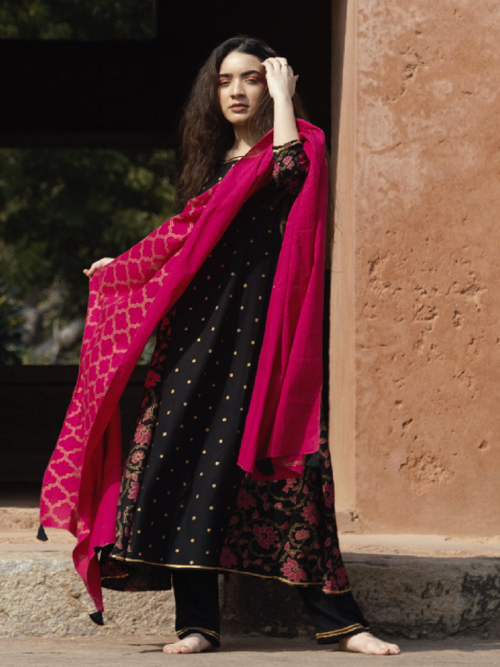 Black & Pink Printed Kurta Set With Dupatta