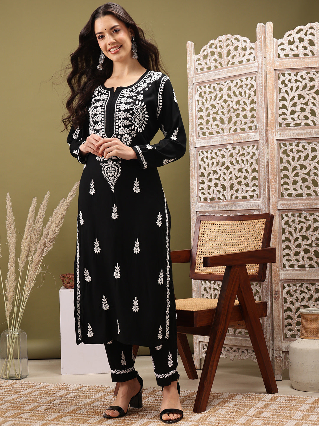 Black-&-Rayon-Embroidered-Chikankari-2-Piece-Kurta-Set