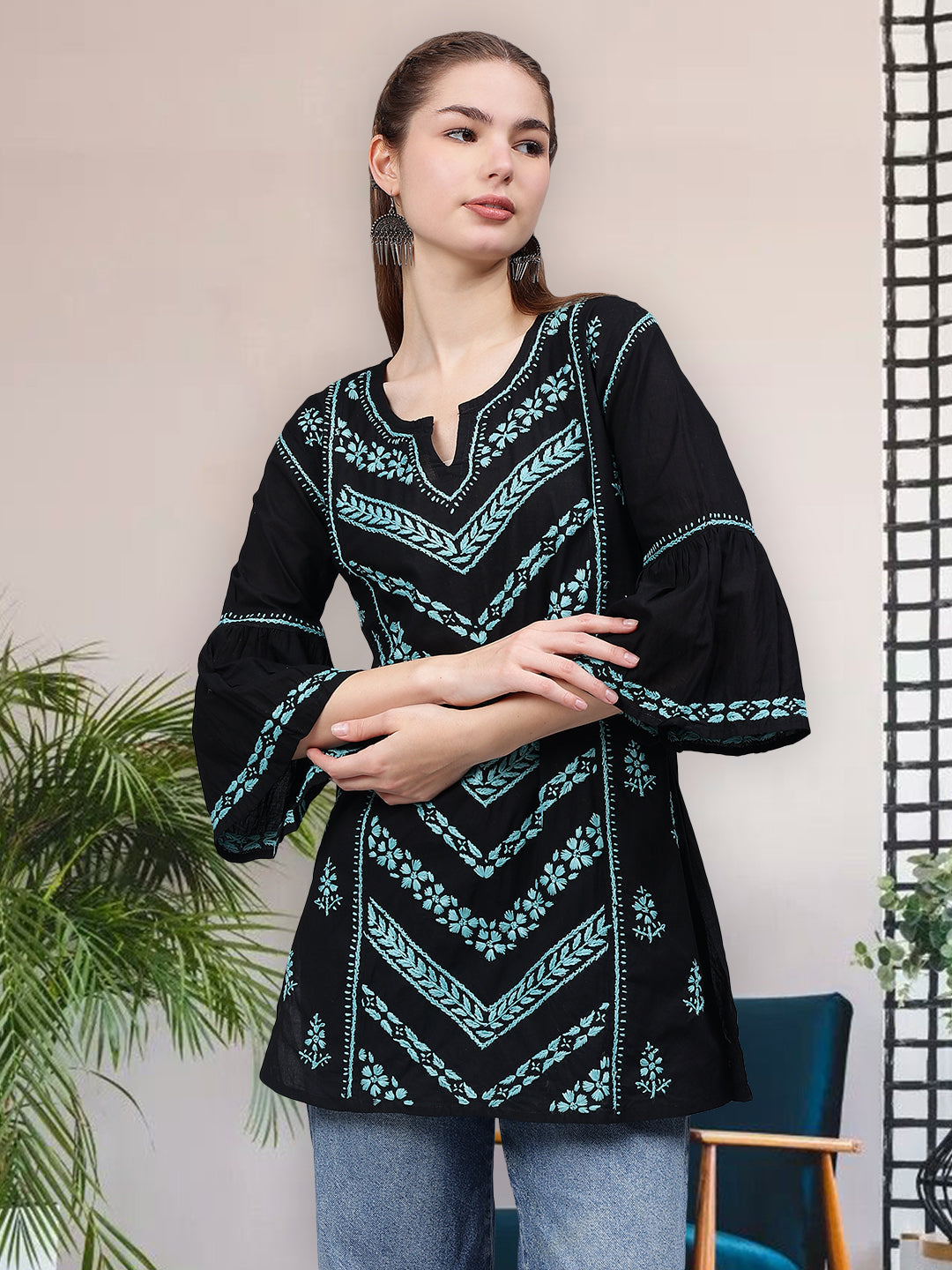 Black-&-Turquoise-Cotton-Embroidered-Chikankari-Tunic