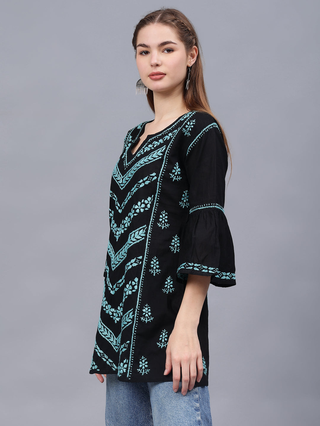 Black-&-Turquoise-Cotton-Embroidered-Chikankari-Tunic