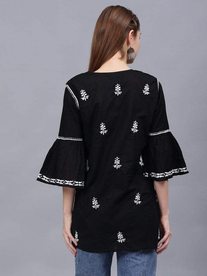 Black-&-White-Cotton-Embroidery-Chikankari-Tunic