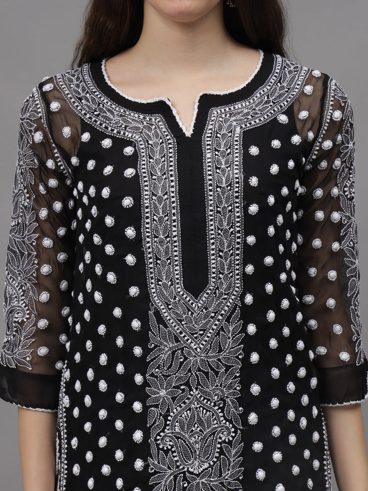 Black-&-White-Georgette-Embroidered-Chikankari-Kurti-With-Slip