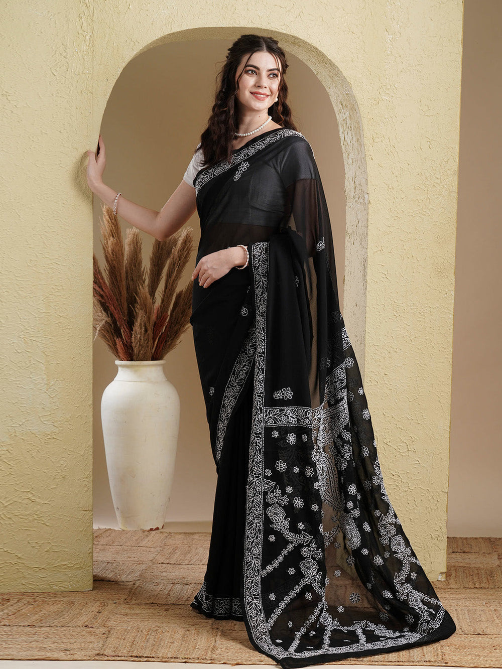 Black-&-White-Georgette-Hand-Embroidered-Chikankari-Saree