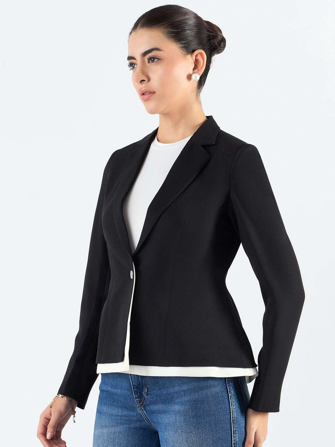 Black-&-White-Poly-Viscose-Layered-Structured-Blazer