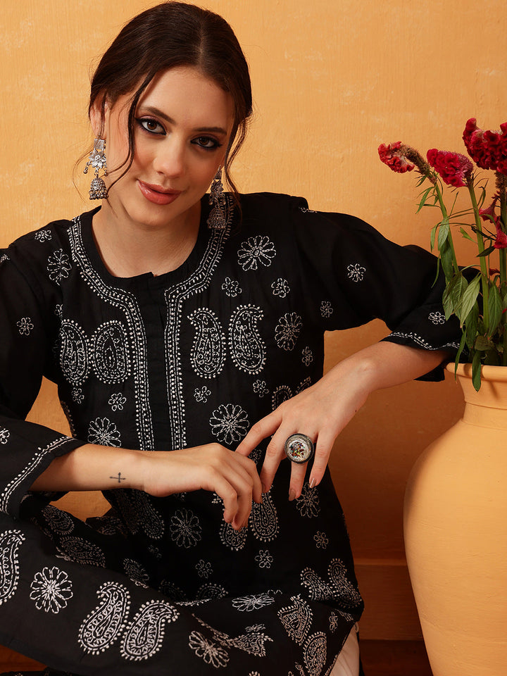 Black-Cotton-Embroidered-Chikankari-Kurta-Only