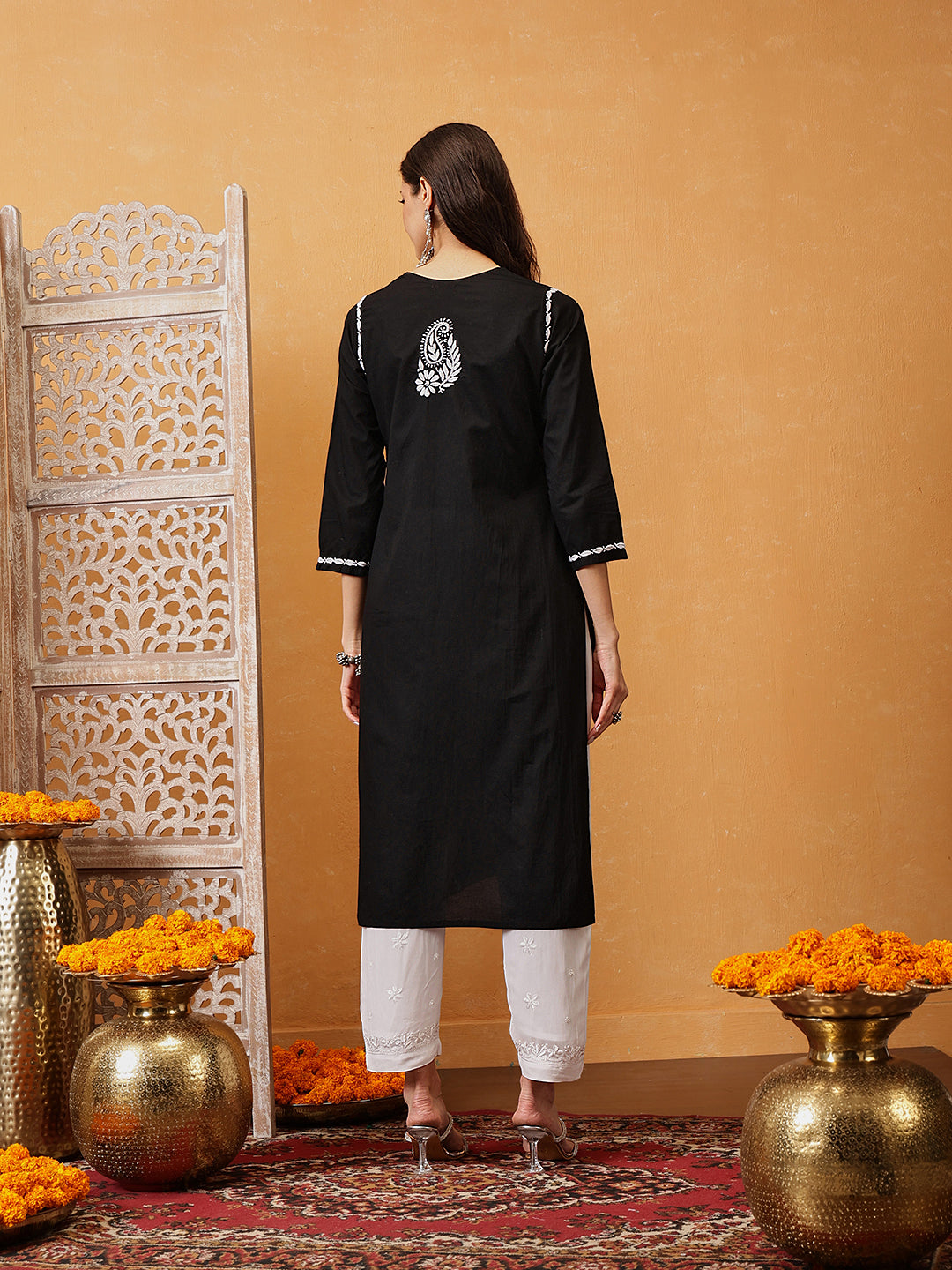 Black-Cotton-Embroidered-Lucknowi-Chikankari-Kurta-Only