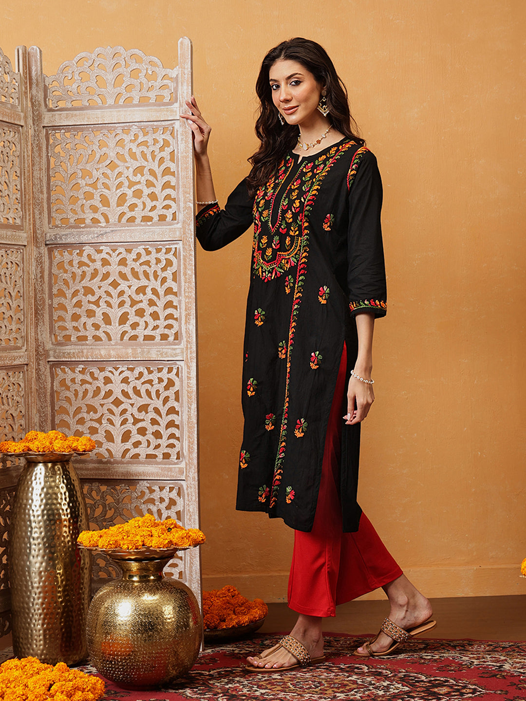 Black-Cotton-Ethnic-Motifs-Chikankari-Kurta-Only