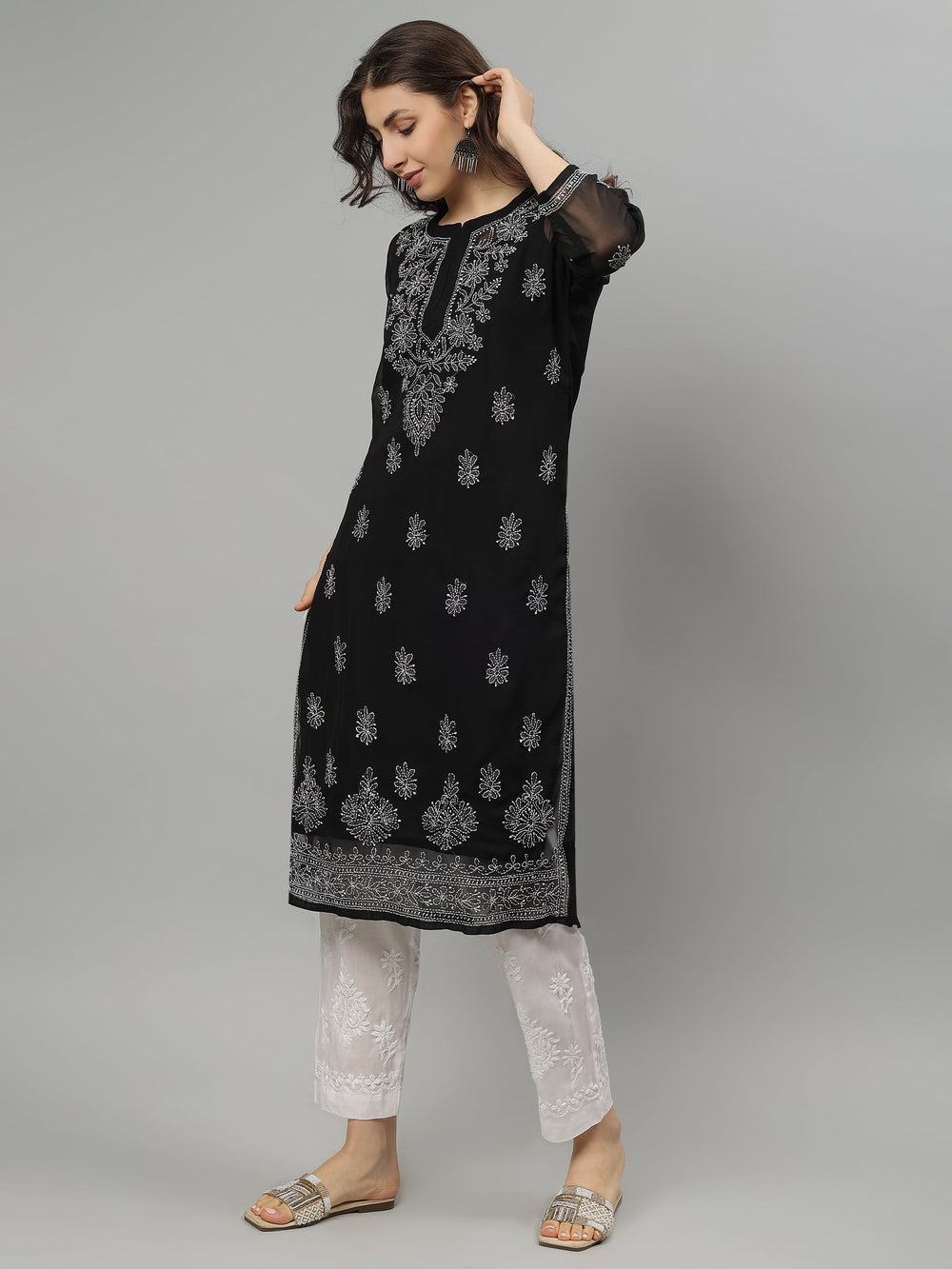 Black-Georgette-Embroidered-Chikankari-Kurta-With-Slip