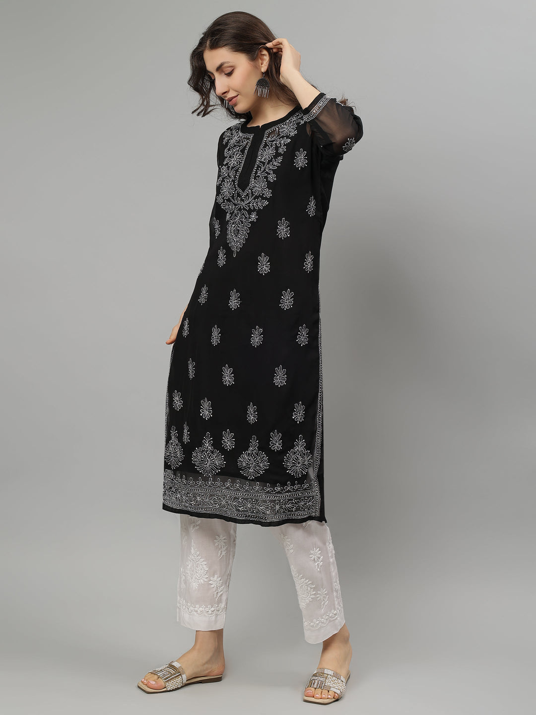 Black-Georgette-Embroidered-Chikankari-Kurta-With-Slip