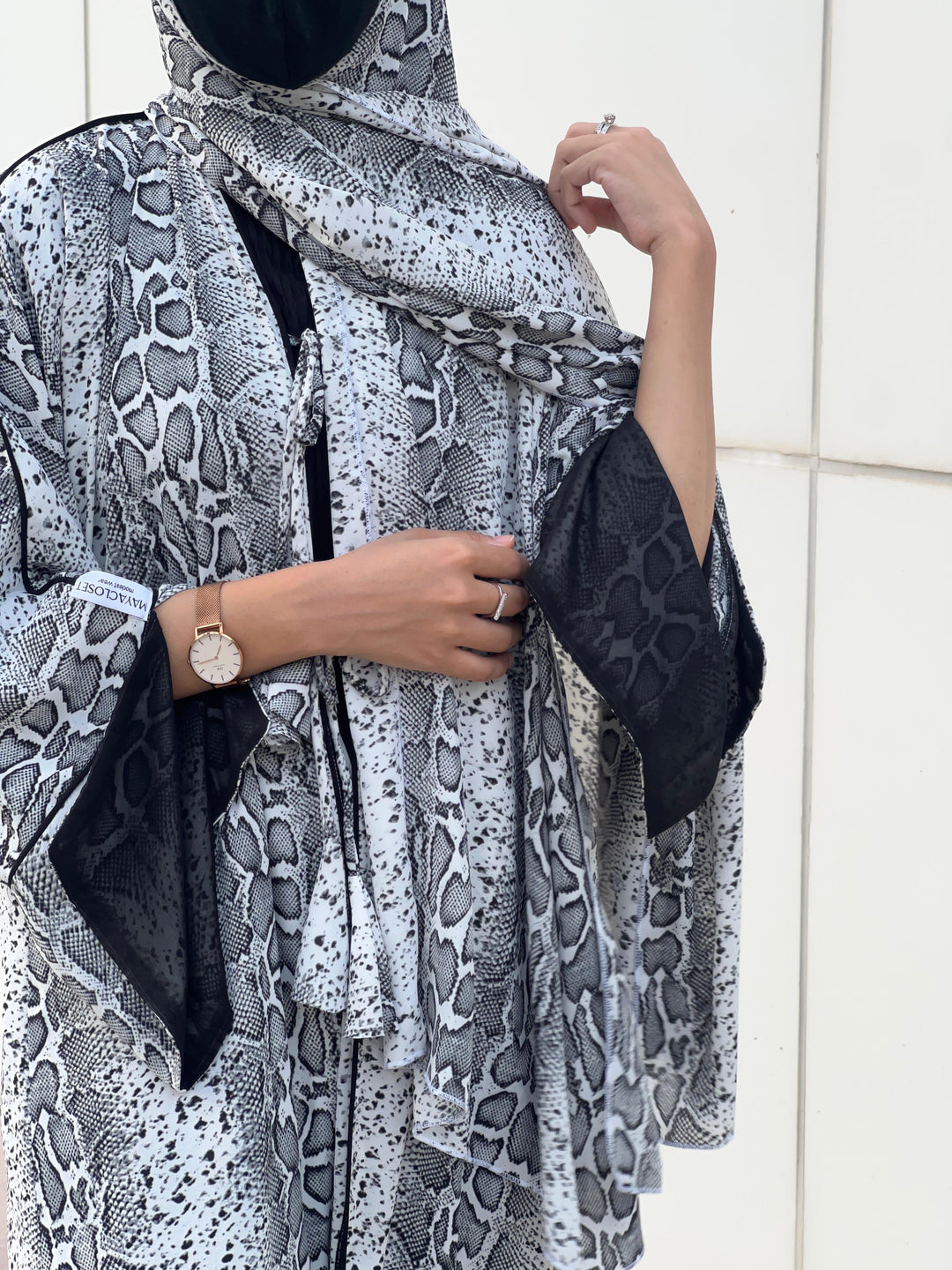 Grey-Georgette-Snake-Print-Kimono-&-Sheila-Set-
