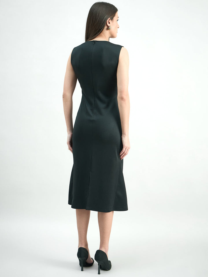 Black-Gerorgette-Scuba-Round-Neck-Midi-Dress