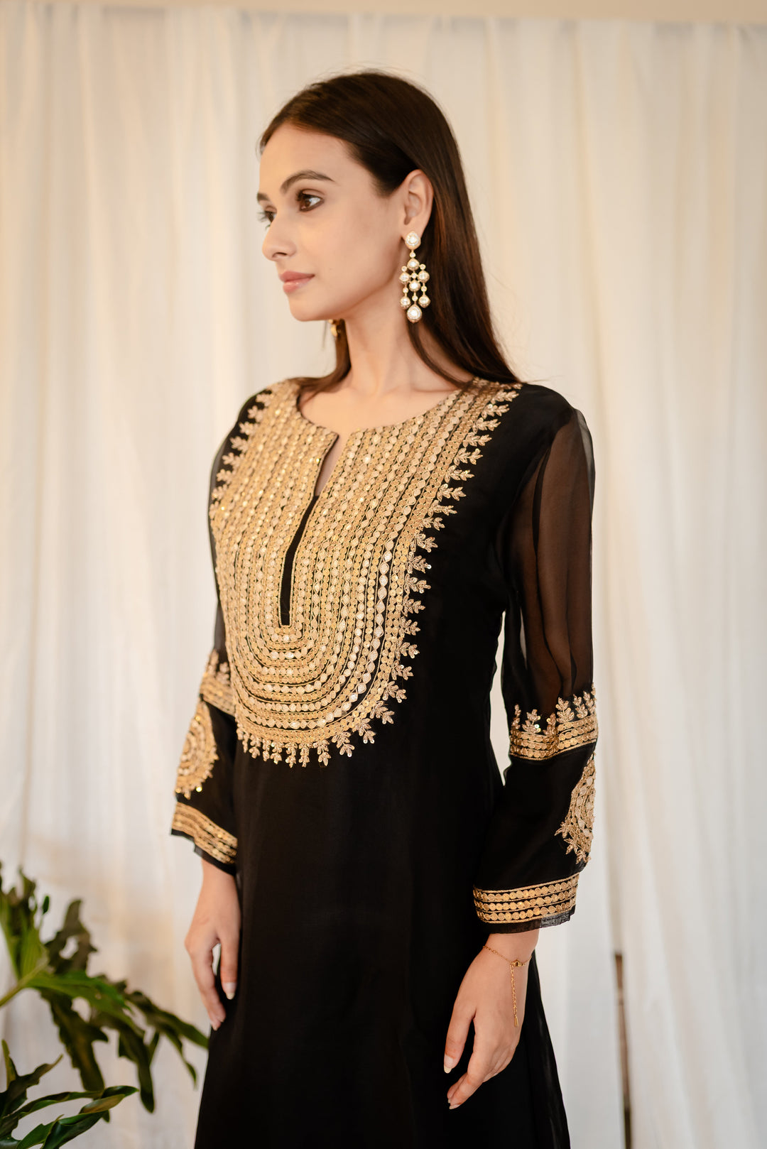 Black-Organza-Gota-Work-2-Piece-Kurta-Set