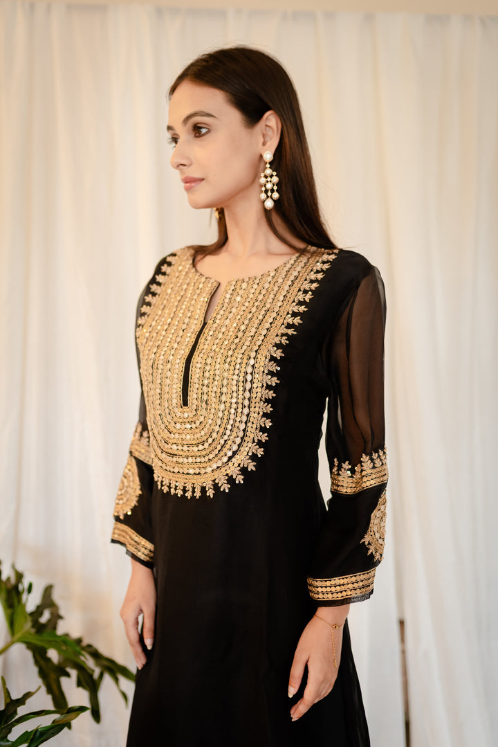 Black-Organza-Gota-Work-2-Piece-Kurta-Set
