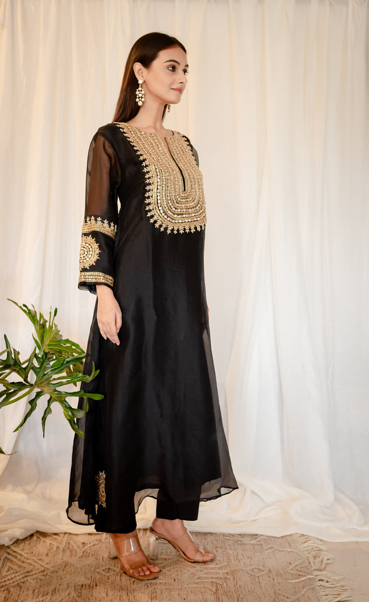 Black-Organza-Gota-Work-2-Piece-Kurta-Set