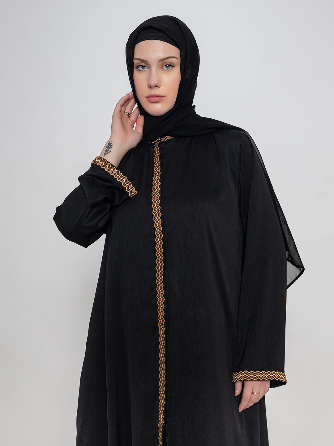 Black-Polyester-Embroidered-Abaya-With-Scarf