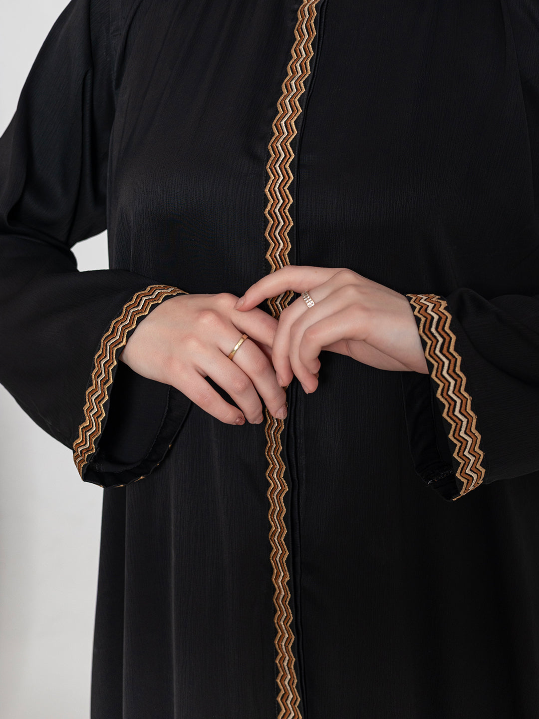 Black-Polyester-Embroidered-Abaya-With-Scarf